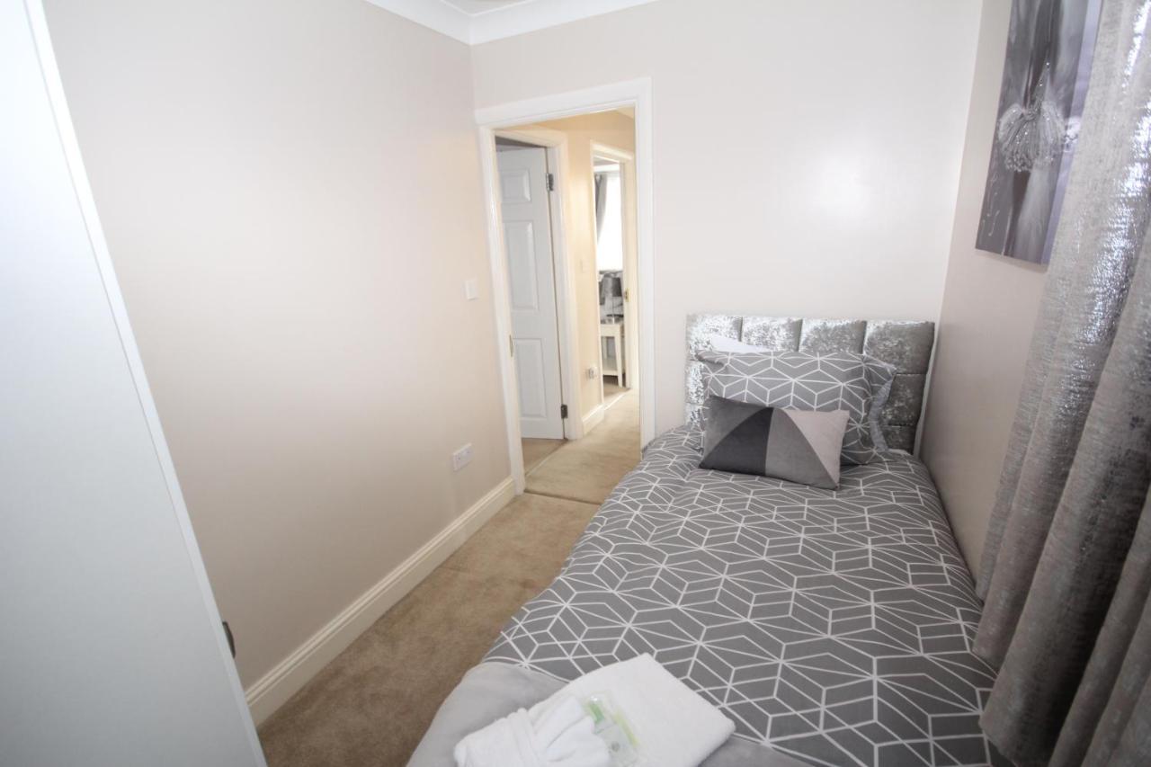 Kenton House Villa Harrow Exteriör bild