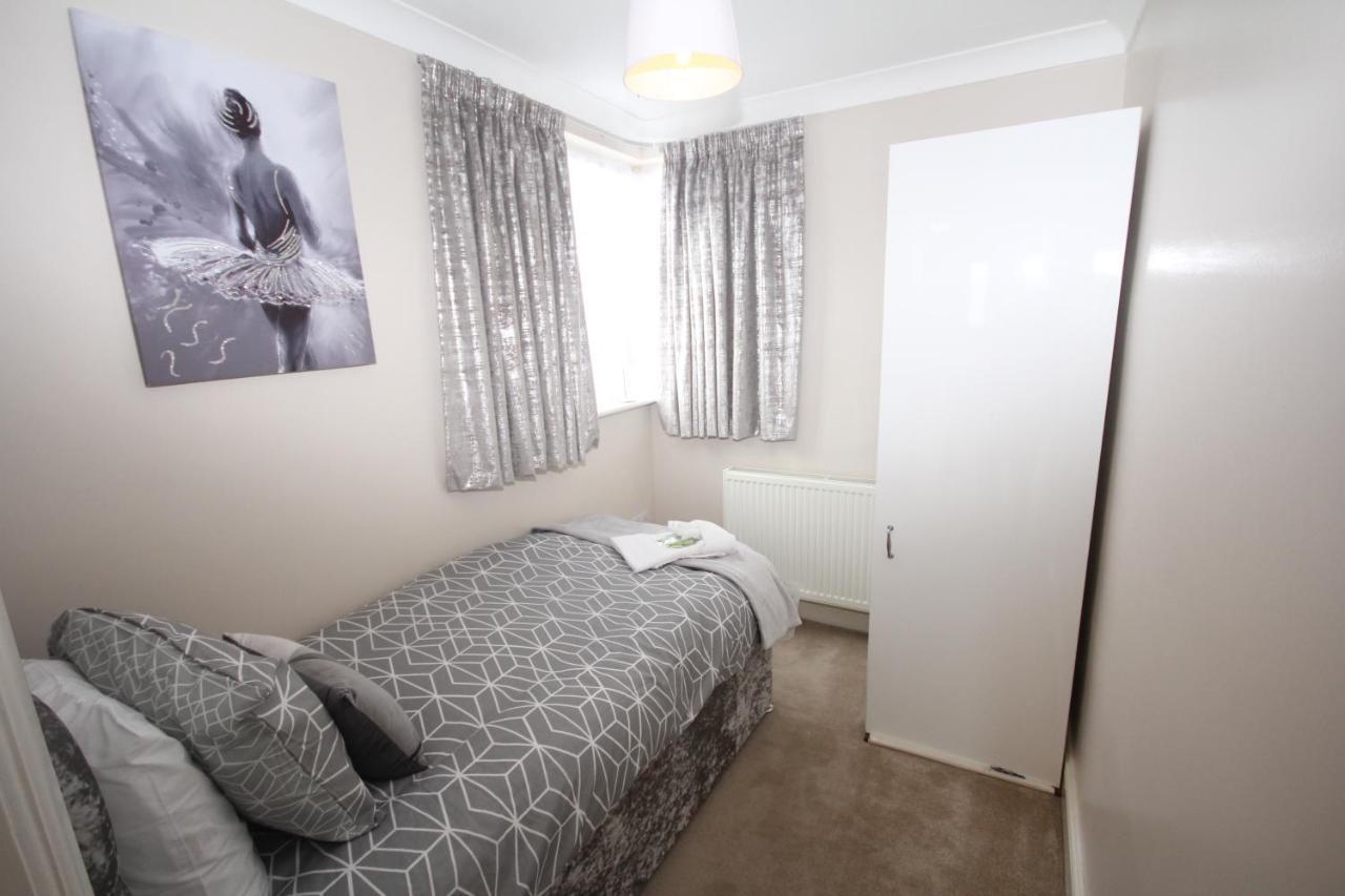 Kenton House Villa Harrow Exteriör bild